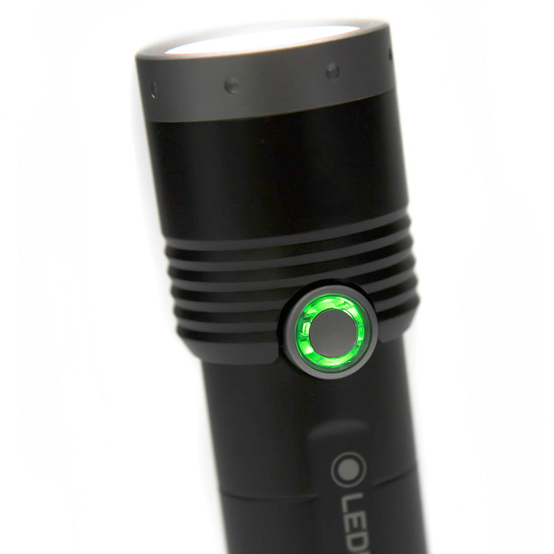生産終了】Ledlenser MT10 ｜フラッシュライト｜レッドレンザー公式