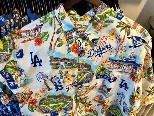 ハワイの老舗アロハシャツに大谷翔平のドジャース : 楽園ハワイと私