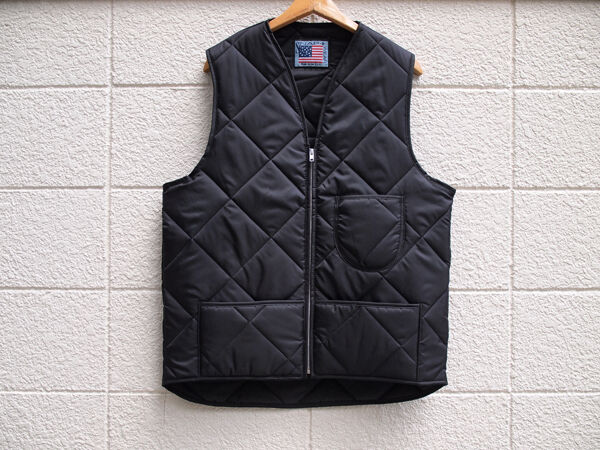 SNAP'N'WEAR / スナップンウェア】#300 Quilted Nylon Vest. 軽量で