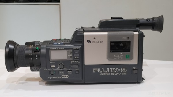 1988/昭和63/FUJIFILM/FUJIX-8 M600AF/8ミリビデオ/ファインダー固定