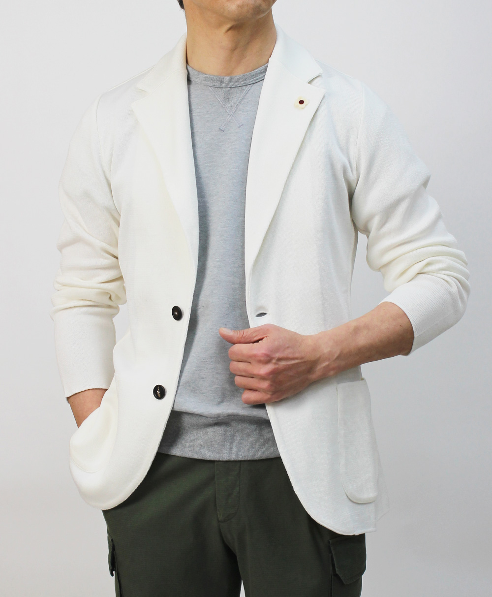 LARDINI（ラルディーニ）春は軽快に着られるジャケットが活躍します