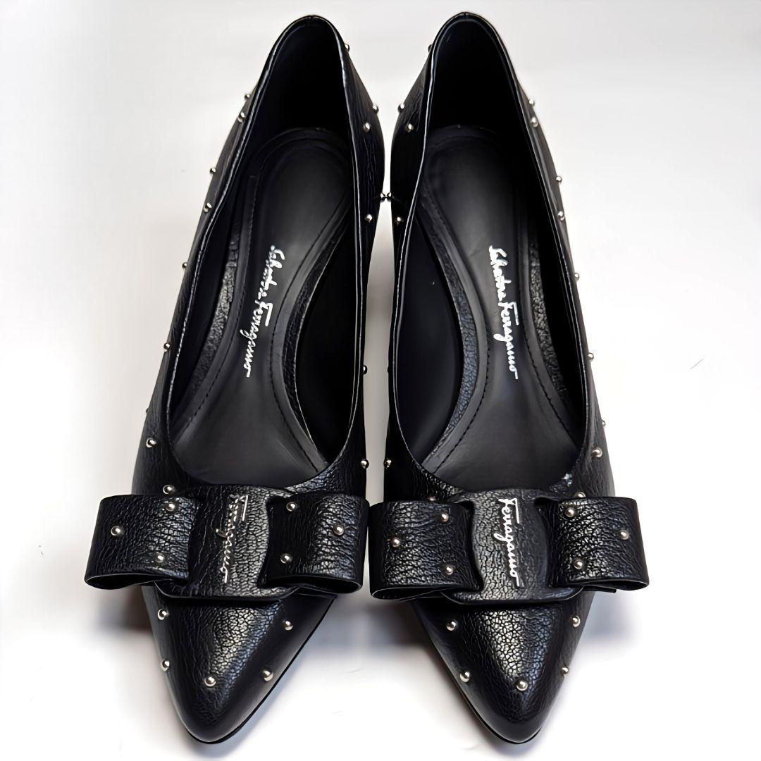 新品そっくりさん⭐フェラガモFerragamo VIVA パンプス 5Dブラック