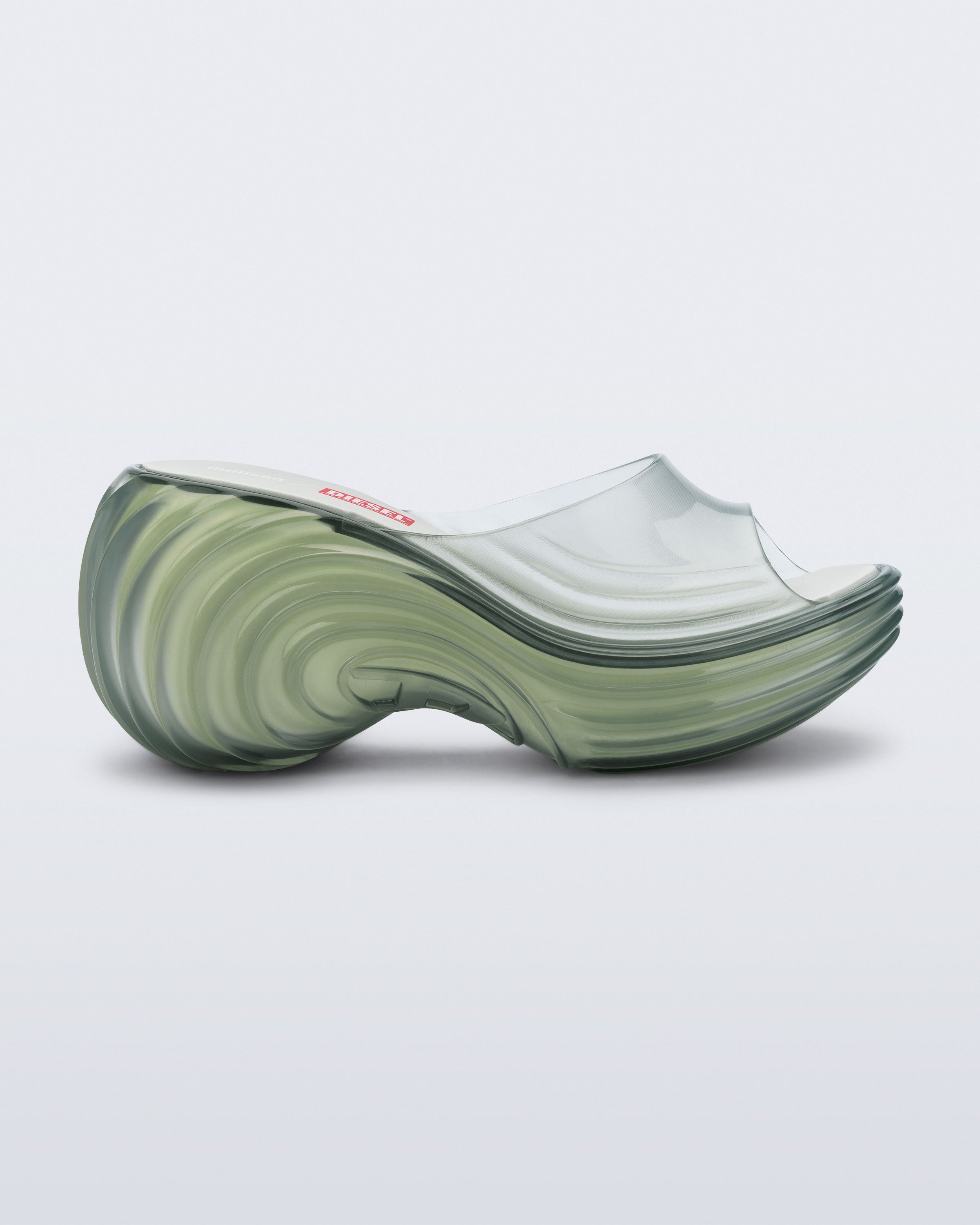 Melissa Quantum Platform + DIESEL – melissa shoes Japan