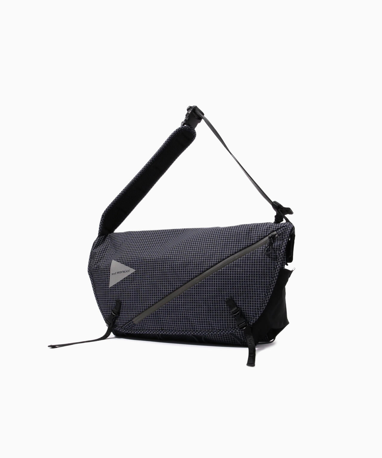 ocean rip messenger bag | and wander（アンドワンダー） ｜【公式