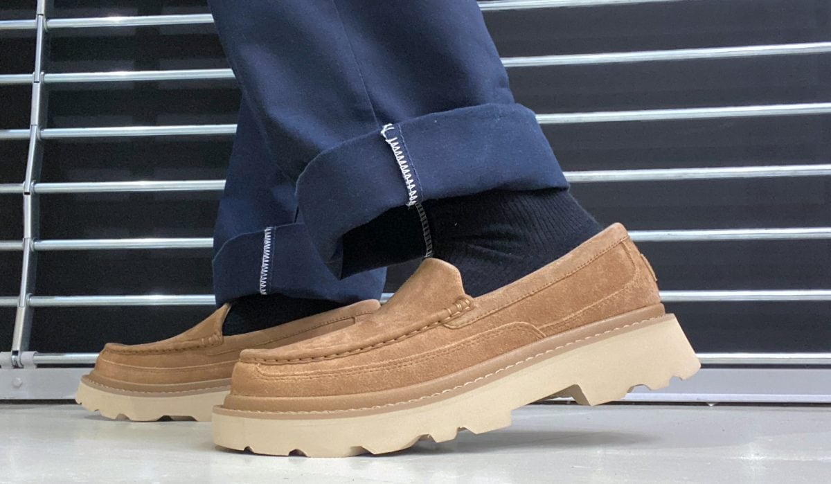 今までのUGGだと思うな!?】定番モカシンが「厚底」に進化！新作「ASCOT