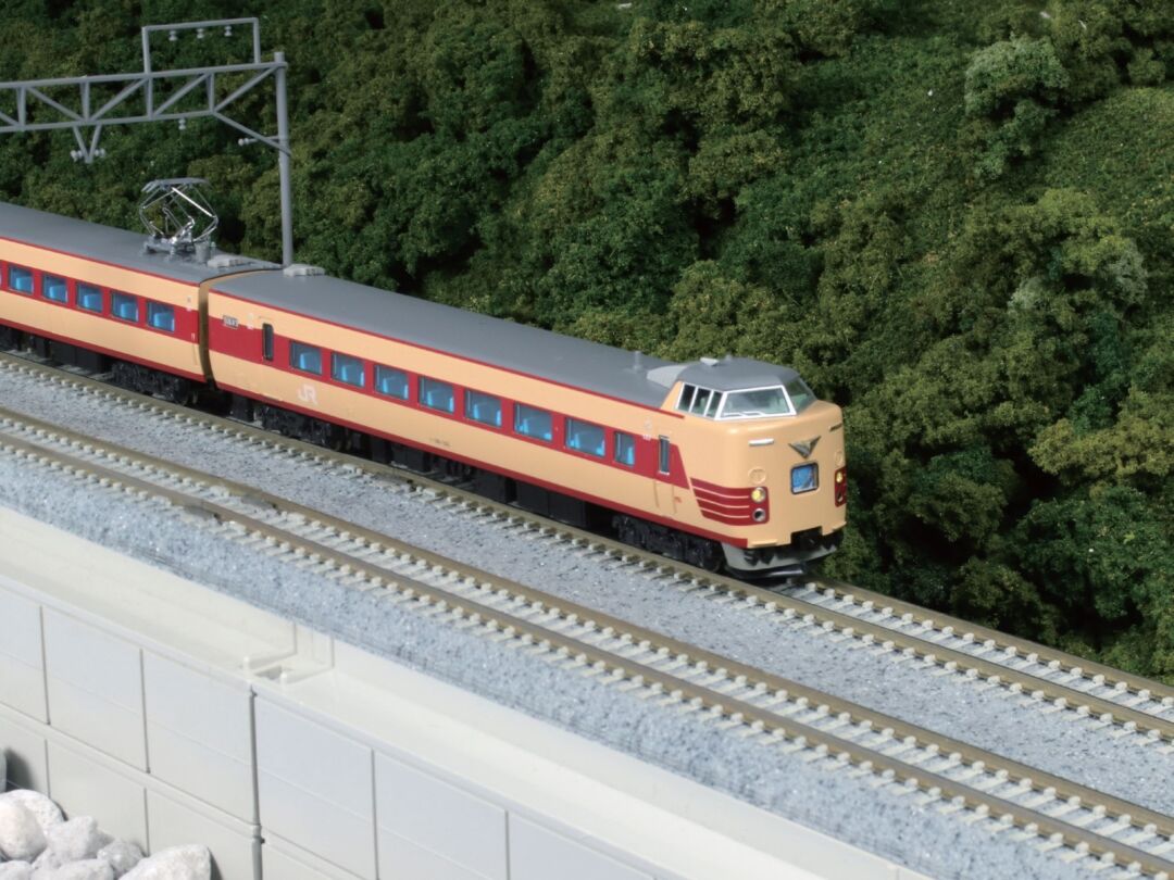 KATO】381系「くろしお」10月下旬～11月上旬▽に発売繰下げ （発売日