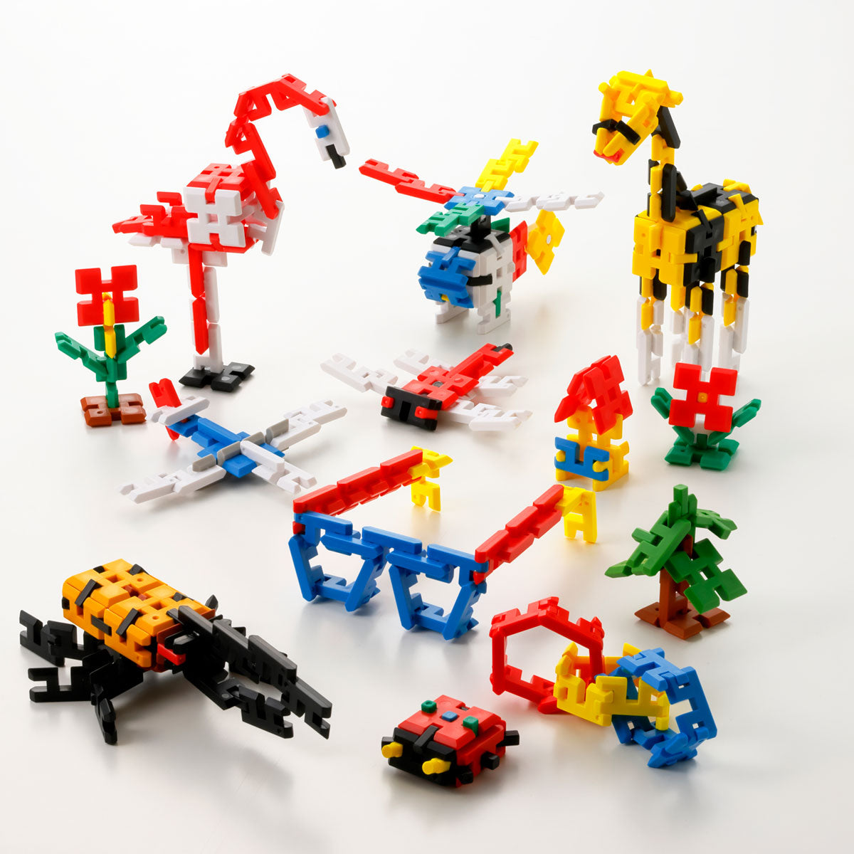 知育・脳トレ玩具、パズルブロックおもちゃのP-BLOCK