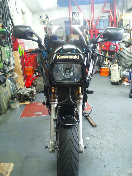 GPZ900Rにショートミラーステー装着しました。 : moriyamaengineering