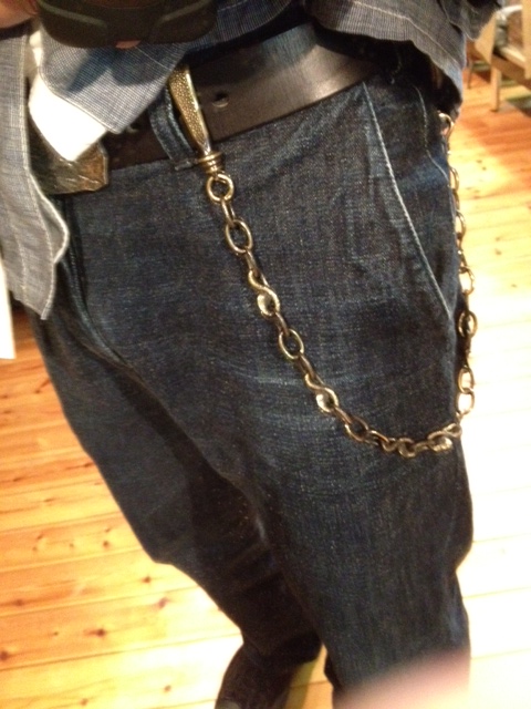 BLACK SIGN SOLID BRASS WALLET CHAINS : FEEBLES