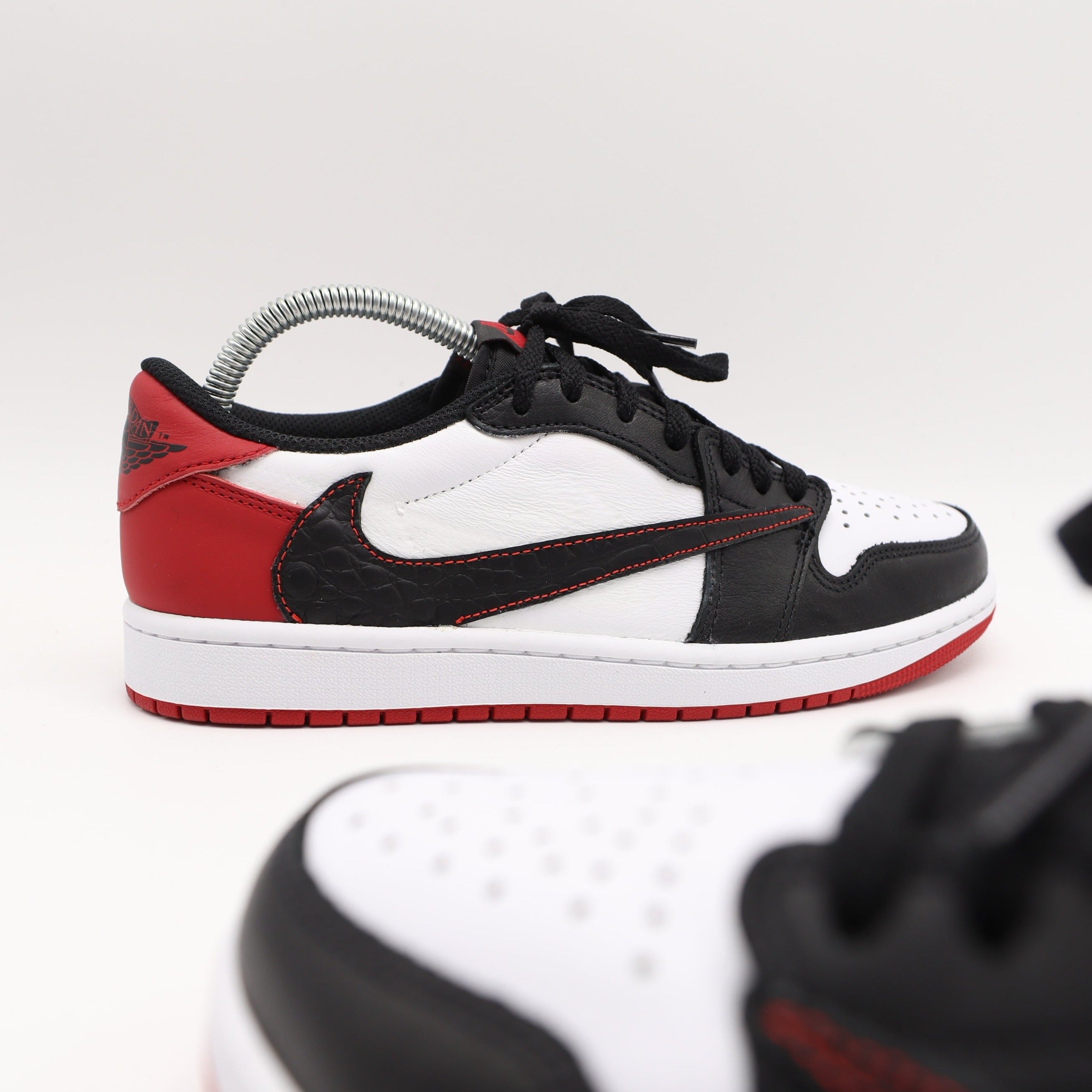 Nike Jordan 1 Black Toe - Reverse – PlatinumShoeCare