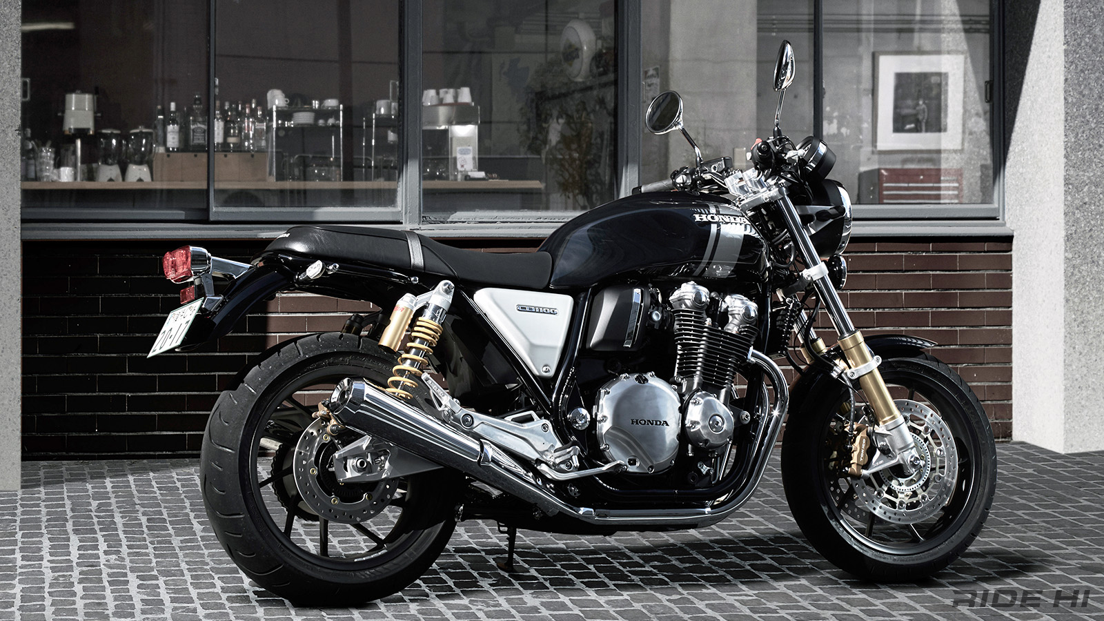 空冷最後のCB1100に込めた冷却フィン2mm厚の美しさやパワーと