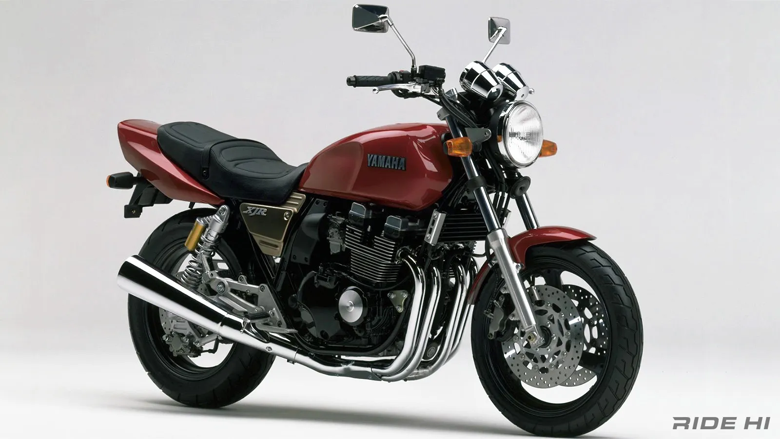 XJR400はネイキッド戦線へ水冷XJ400Zを敢えて空冷化した新エンジンで