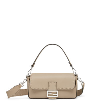 バゲット® カーフレザー グレー | Fendi