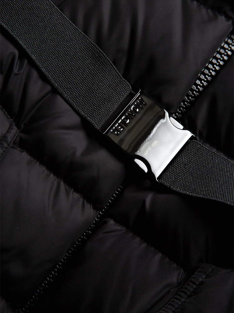 MONCLER モンクレール ファー フード フルジップ ダウンジャケット
