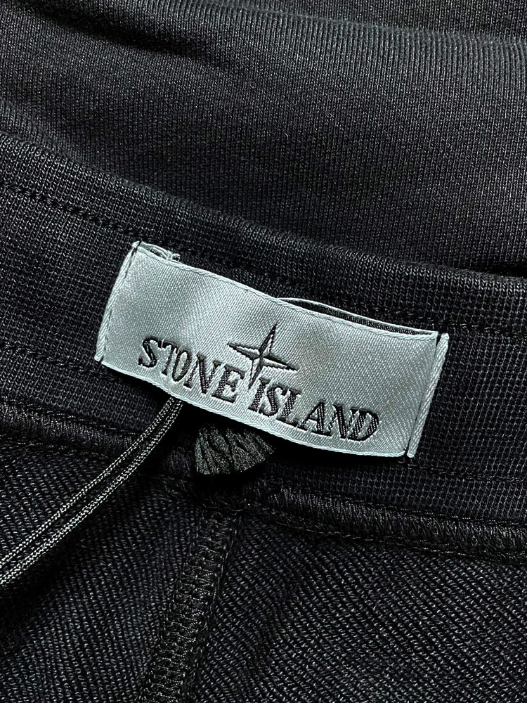 STONE ISLAND (ストーンアイランド) ジップポケット スウェット