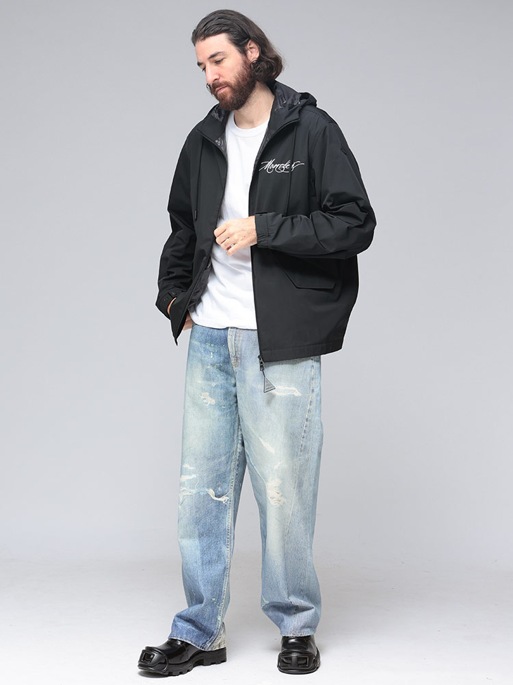 MONCLER (モンクレール) フード シーズンロゴ フルジップ ブルゾン