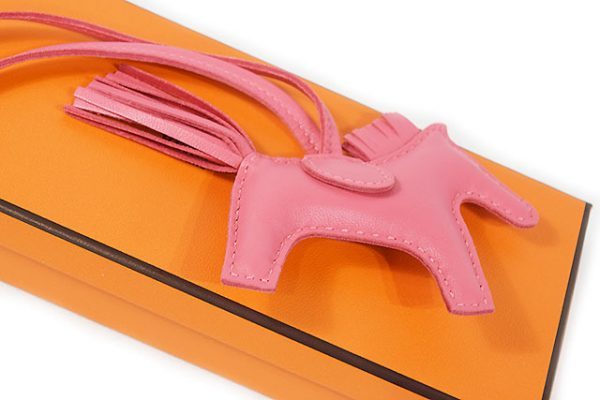 売切】ロデオチャームPM ローズアザレ 馬のチャーム ピンク色 新品