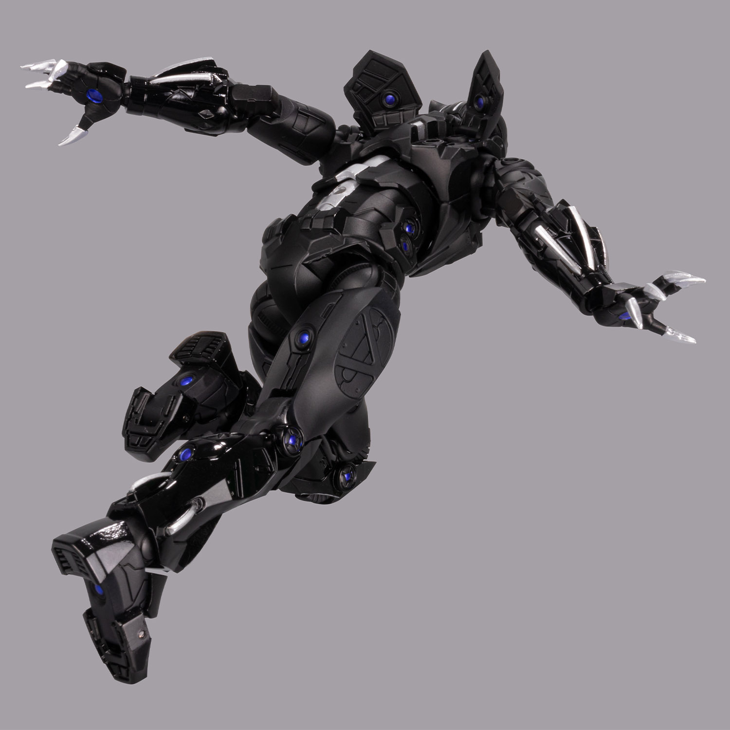 ファイティングアーマー ブラックパンサー – 株式会社千値練 ー