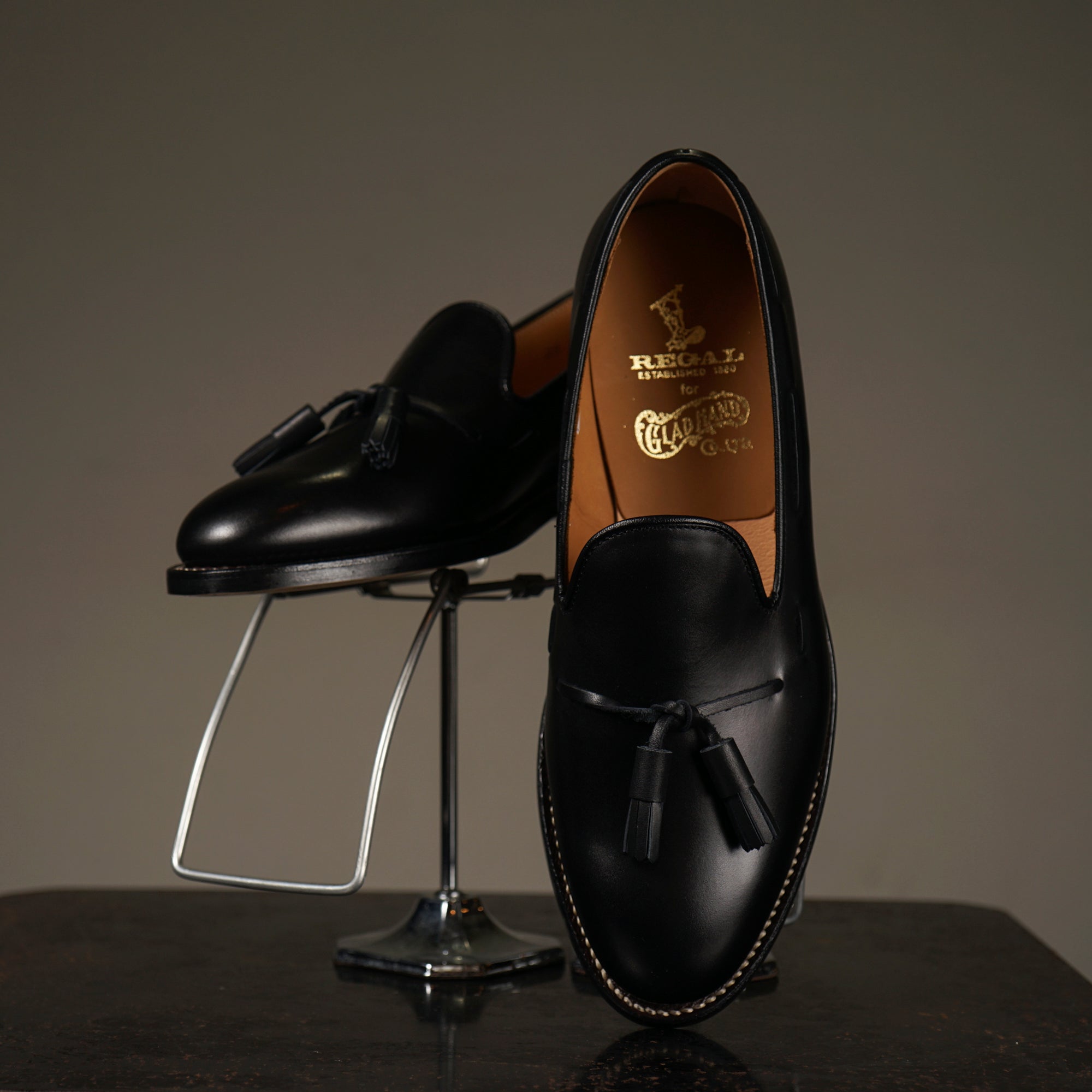 REGAL – GLADHAND & Co.
