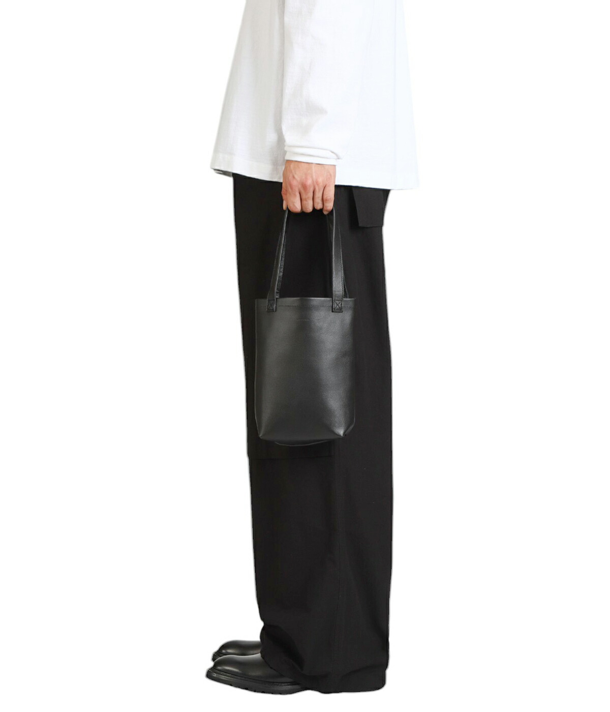 Hender Scheme（エンダースキーマ） ： cow bag S / 全2色 ： mj-rb