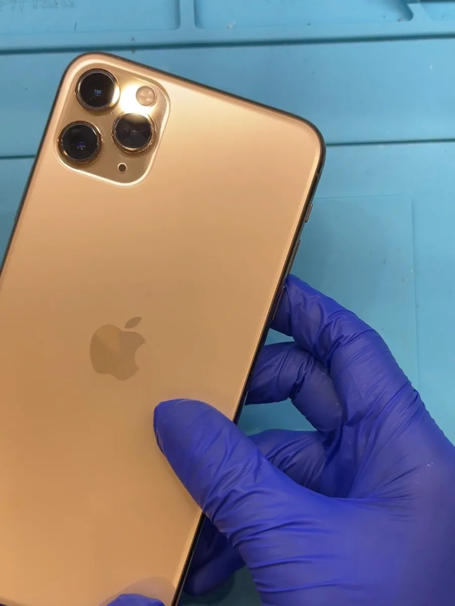 📱iPhone 11 Pro Maxのバッテリー、そろそろ寿命かも？交換で快適さを