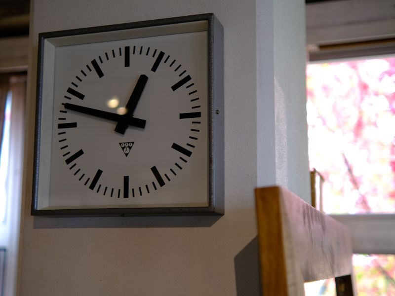 送料無料【PRAGOTRON Vintage Clocks/パラゴトロン/336×336×65/壁掛け