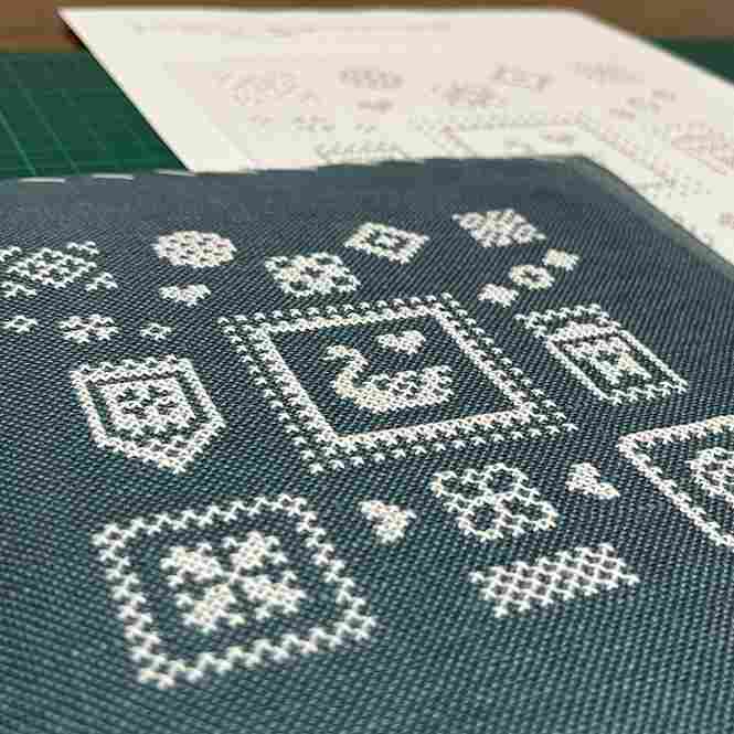 刺繍塾Zoom講座 井出祐理子先生 道探しの愉しいクロスステッチ