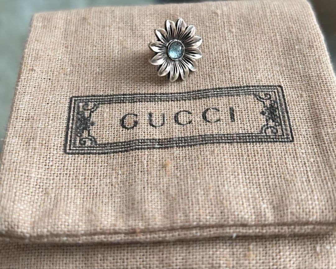 GUCCI 花モチーフ ピアス(片耳用) SV925 GUCCI ピアス 片耳のみ フラワー シルバー 正規品 - メルカリ