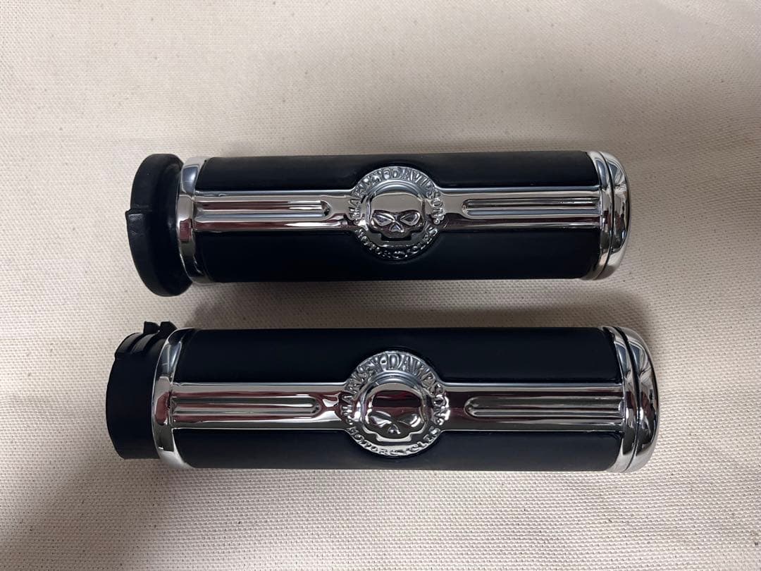 ハーレー純正 ウィリーG スカル グリップ ワイヤースロットル用 Willie G(TM)スカル ハンドグリップ ケーブルスロットル用 -ハーレー