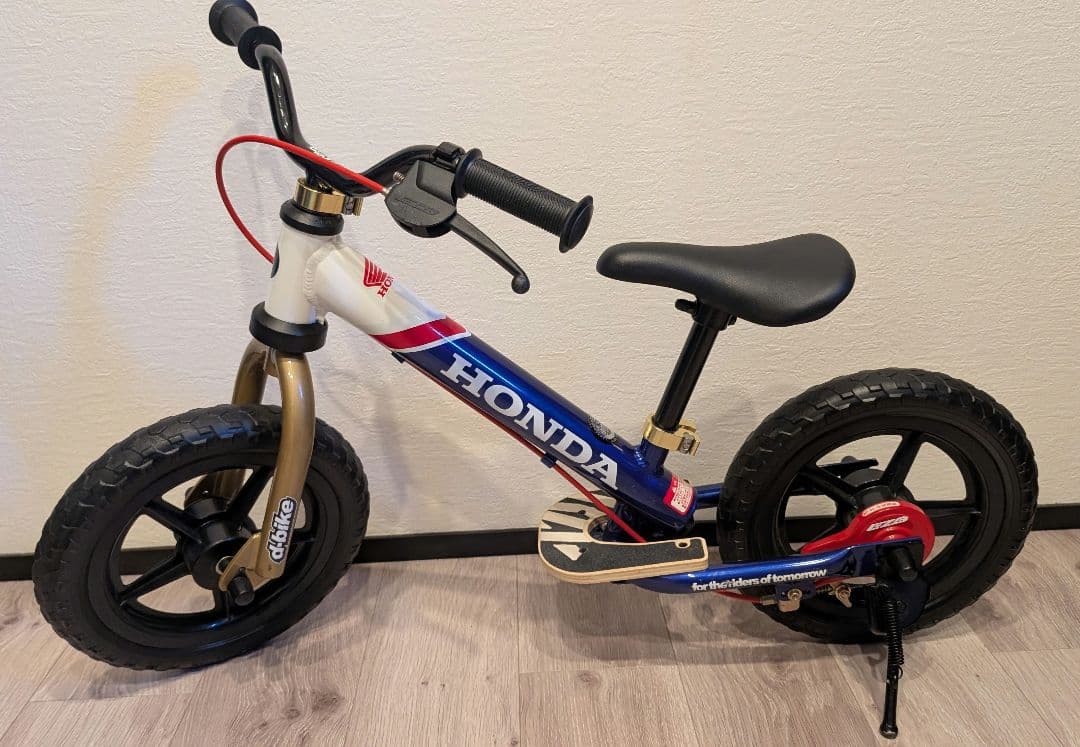 HONDA バランスバイク キッズ用　ディーバイク キックス プラス ホンダ ディーバイク キックス プラス ホンダ | 生産終了品一覧 | アイデス
