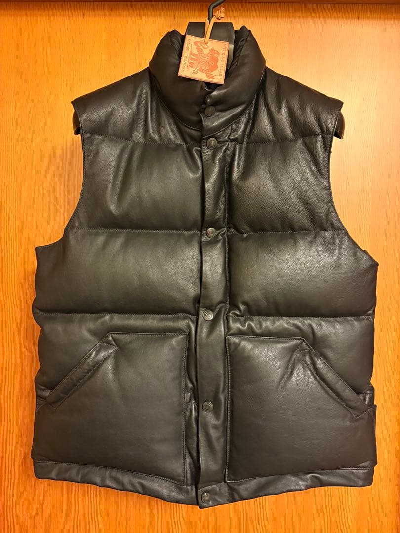 レインボーカントリー レザーダウンベスト ブラック M - メルカリ