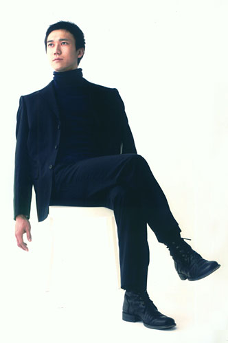 AOYAMA OFFICE - MODEL AGENCY | GYOUTEN TAKAHIRO