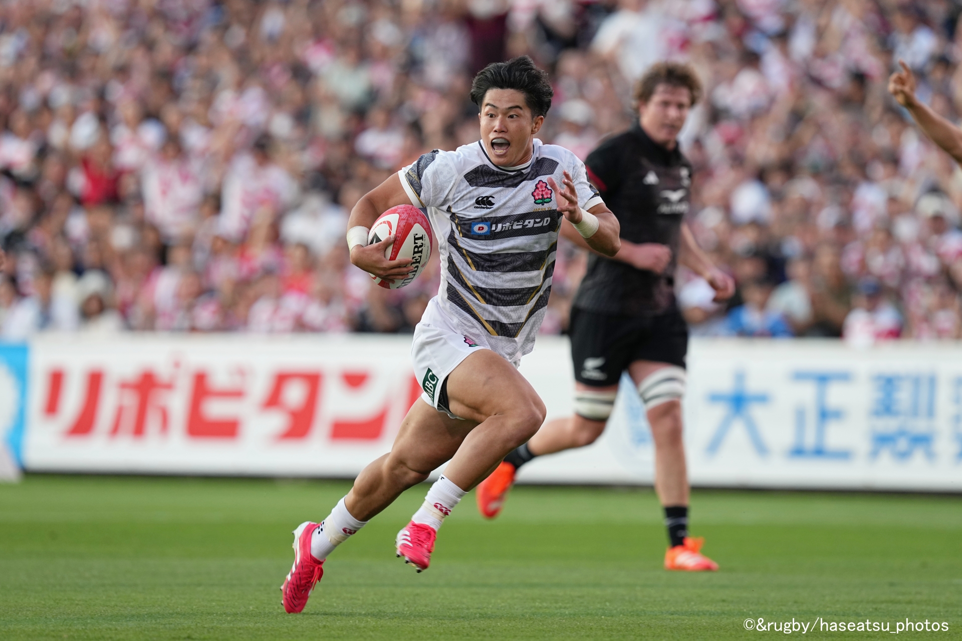 JAPAN XV、マオリ・オールブラックスに20-53で敗れる。大卒1年目の植田