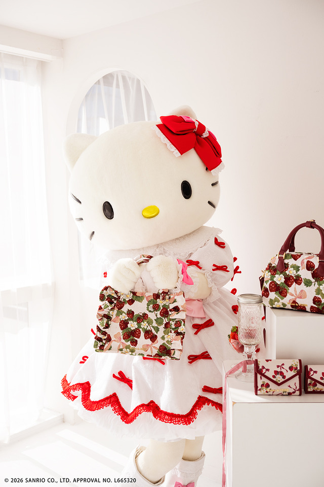 ハローキティ、いちごのリボンで上品おめかし♪「Maison de FLEUR