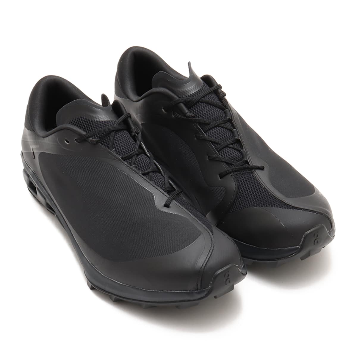 On Cloudventure Peak PAF 1 M All Black（オン クラウドベンチャー