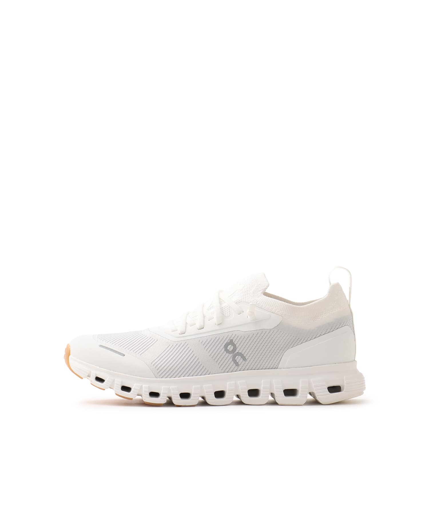 On Cloud 6 Versa W White | White（オン クラウド 6 バーサ W