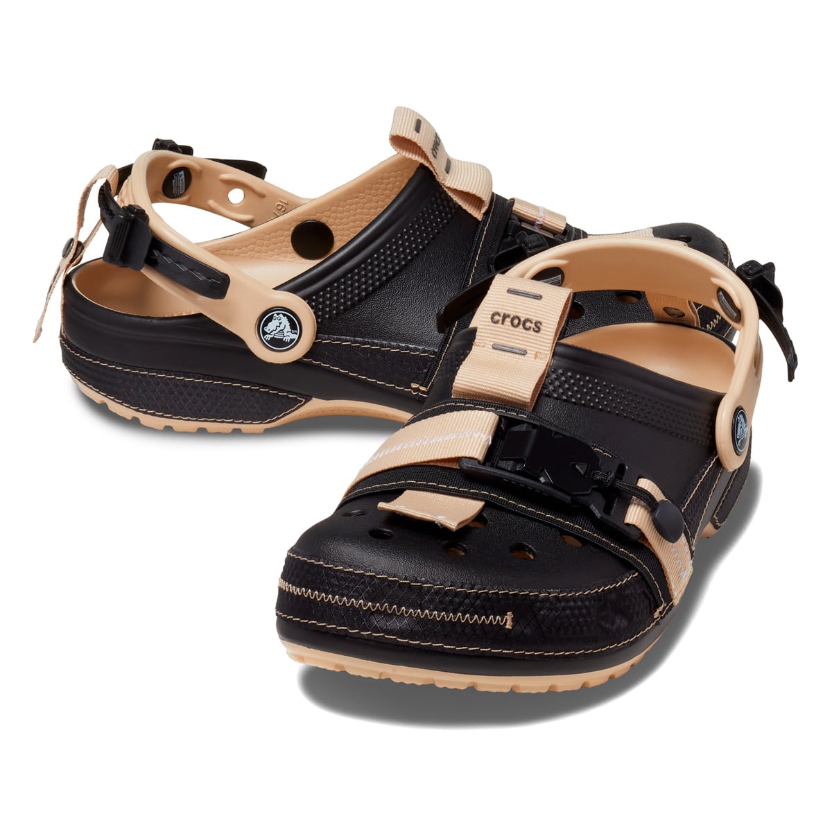 crocs Classic Zip Tie Buckle Clog Black/Tan（クロックス クラシック