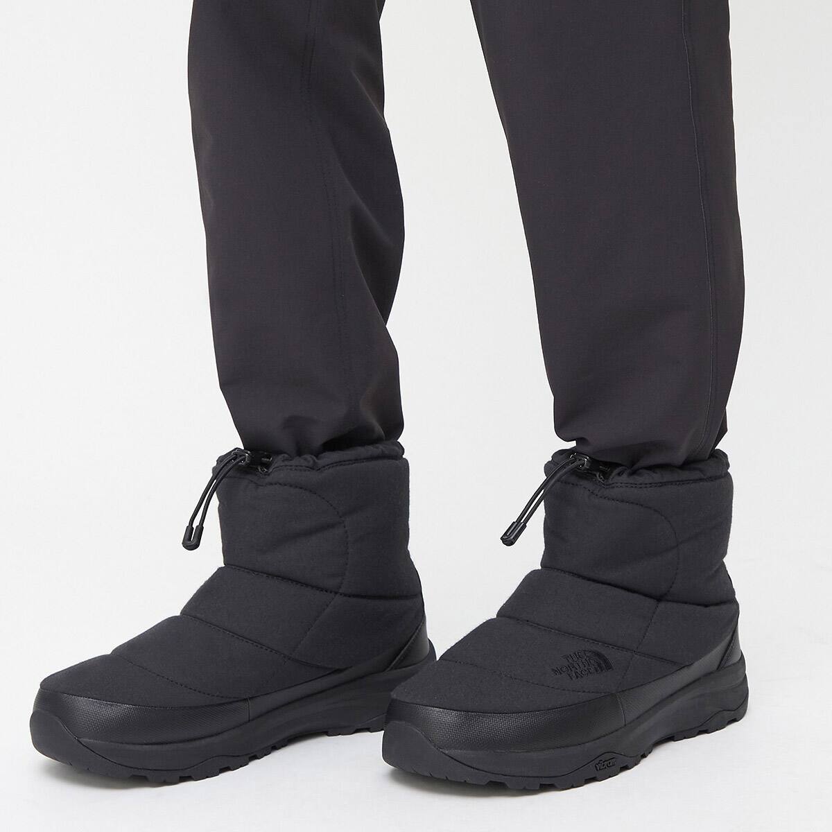 THE NORTH FACE NUPTSE BOOTIE WP VII SHORT ファイヤーブラック×TNF