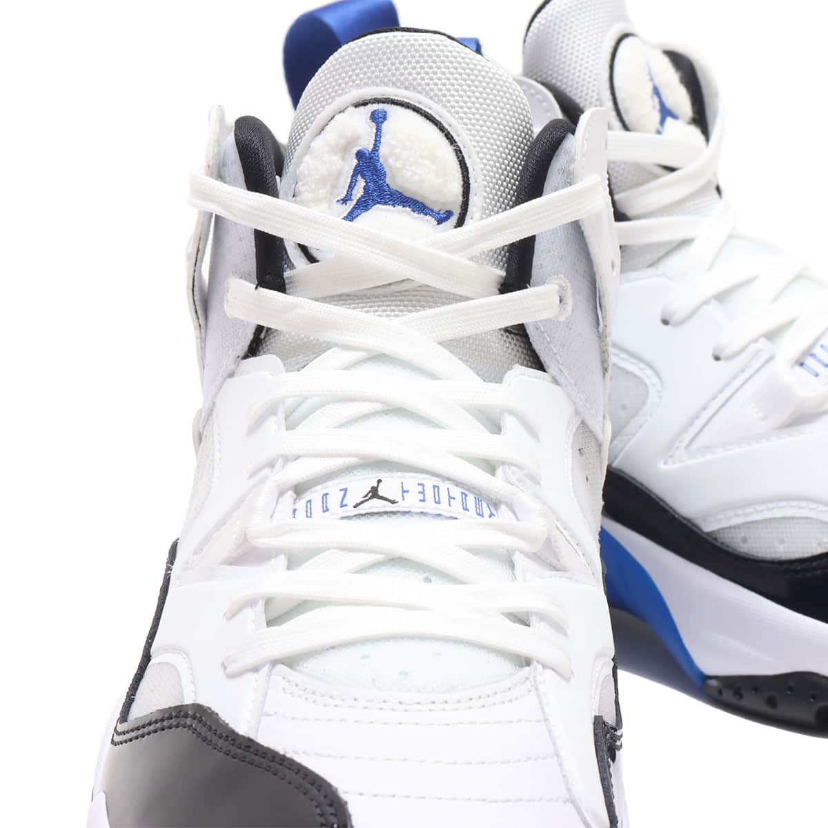 JORDAN BRAND JUMPMAN TWO TREY WHITE/GAME ROYAL-BLACK（ジョーダン