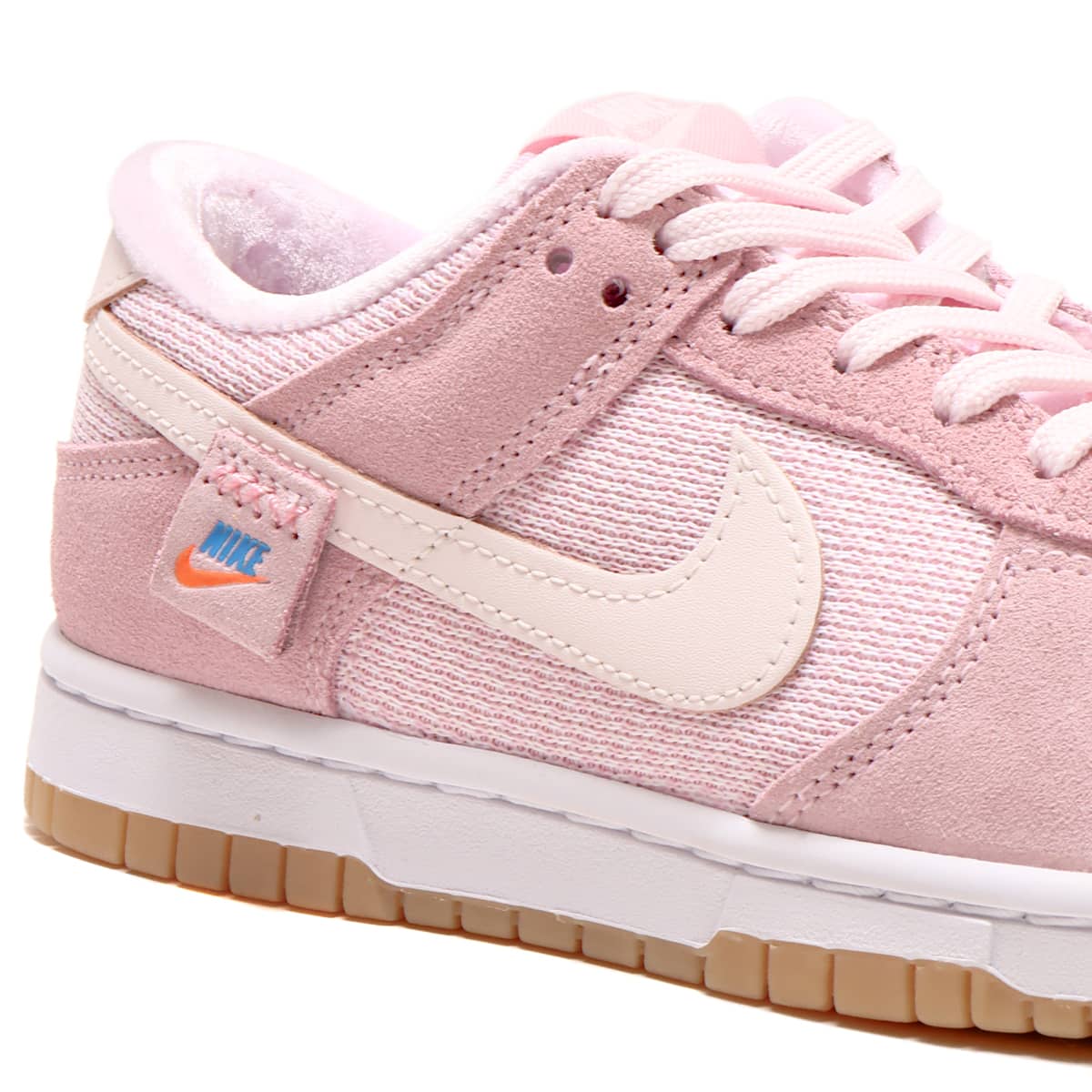 NIKE W DUNK LOW SE LIGHT SOFT PINK/LIGHT SOFT PINK 22HO-I（ナイキ