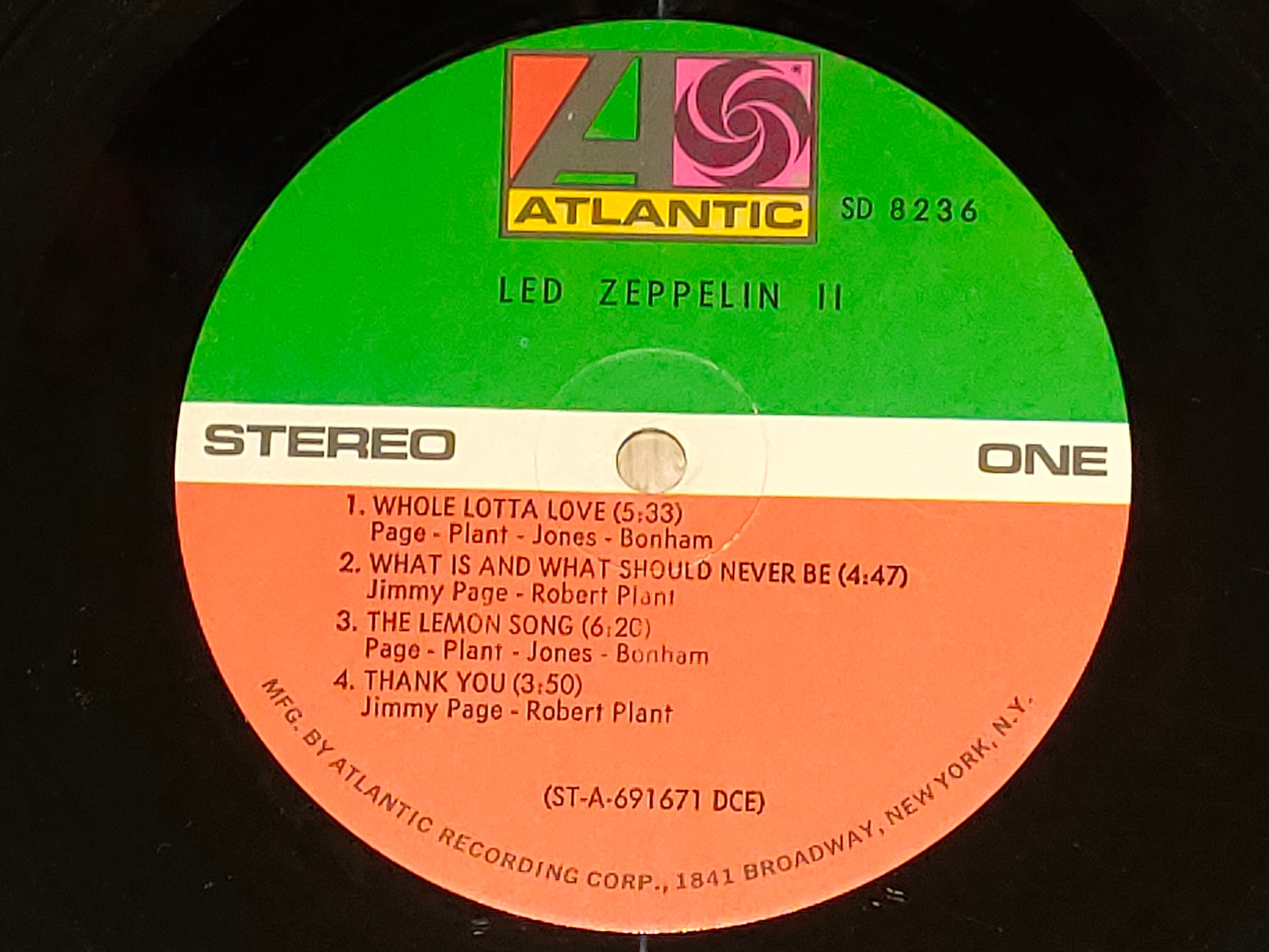 Led Zeppelin Ⅱ】(1969) アナログ盤で辿ってみたZEPⅡ妄想記｜よっしー