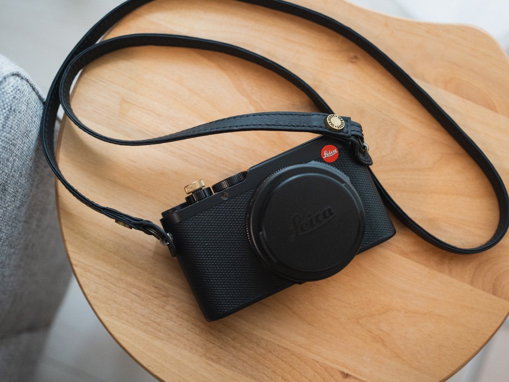 D-Lux8に最高に似合うストラップ | THE STANDARD STRAP ver.2｜てりん