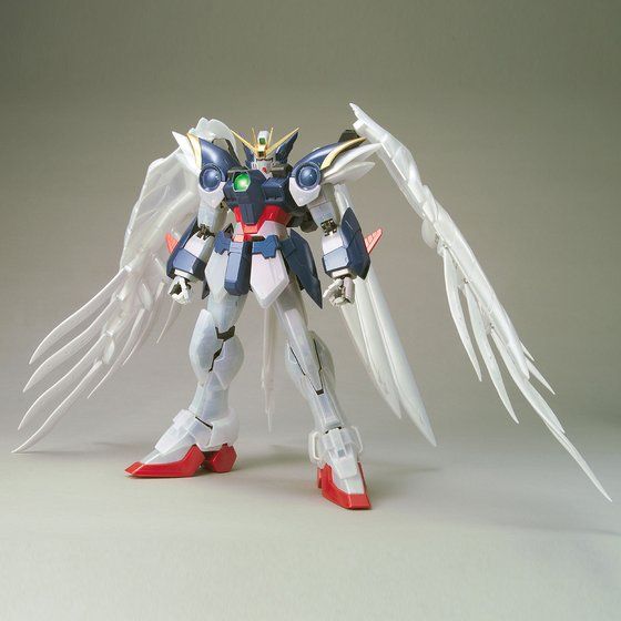PG 1/60 ウイングガンダムゼロ（EW版）パールミラーコーティングVer