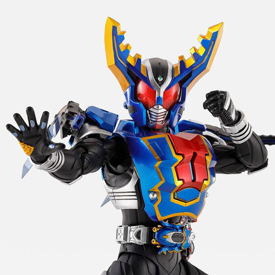 S.H.Figuarts（真骨彫製法） 仮面ライダーガタック ハイパーフォーム
