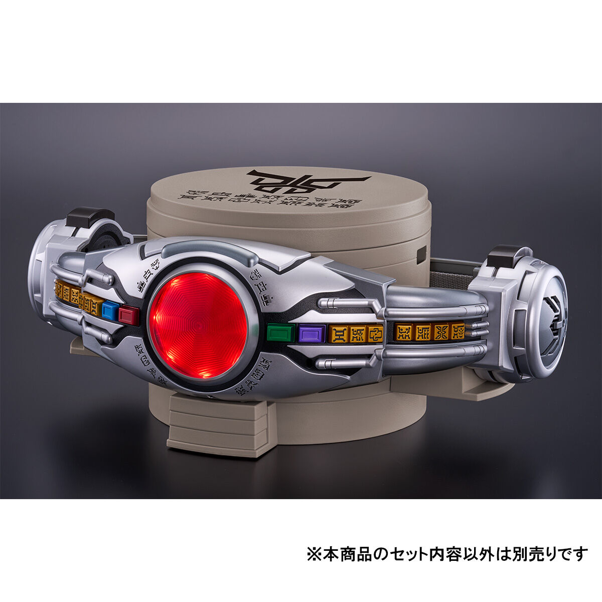 ディスプレイ台座 KUUGA EDITION【2次：2026年7月発送】 | 仮面