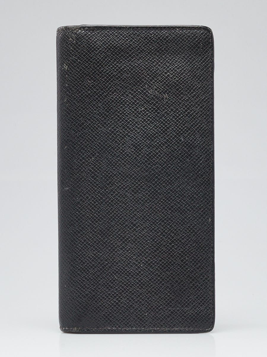 Louis Vuitton Black Taiga Leather Brazza Wallet | Yoogi's Closet