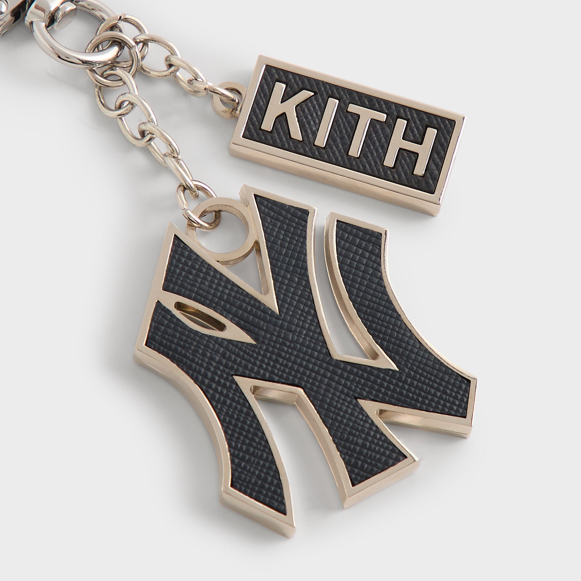 Kith for the New York Yankees Keyring - Nocturnal – Kith Canada