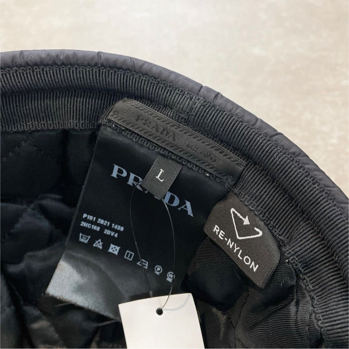 話題】PRADA◇Re-Nylon ロールキャップ ビーニー ユニセックス (PRADA