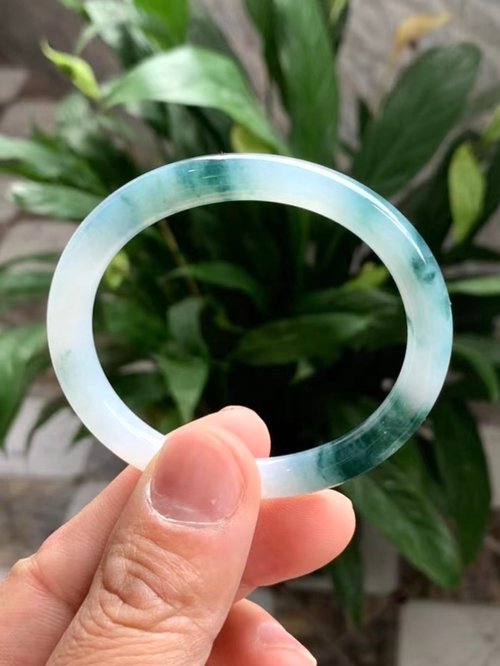 10%OFF】香港 アイス種 天然ミャンマー産A貨翡翠バングル • アイス種