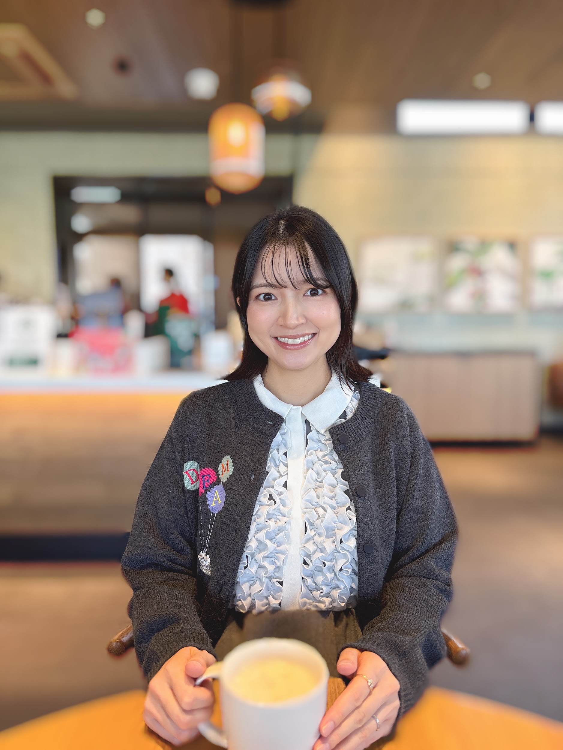秋冬もお顔映り華やかに♡「バイカラーフリルワンピース」でさまざまな